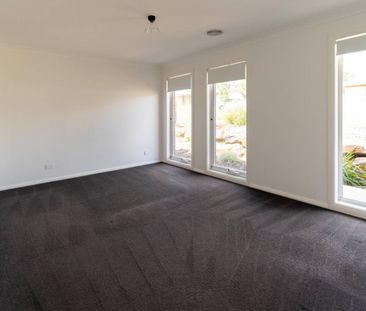 LOW MAINTENANCE LIVING IN A SOUGHT AFTER LOCATION - Photo 3