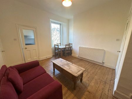 Dundee, Dundee - Photo 2