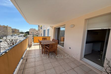 Location appartement 3 pièces 62 m² Hyères - Photo 5