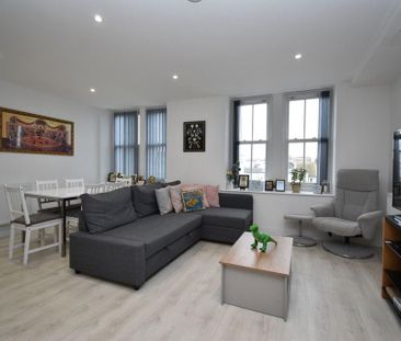 2 bedroom flat to rent - Photo 4