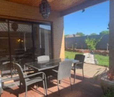 A brilliant home located in a quiet location - Photo 4