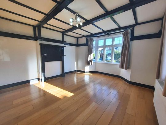 4 bed semi-detached to rent - Photo 1