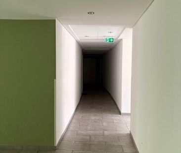 2-Zimmer-Wohnung in Zwickau im Dachgeschoss und mit Personenaufzug - Foto 1