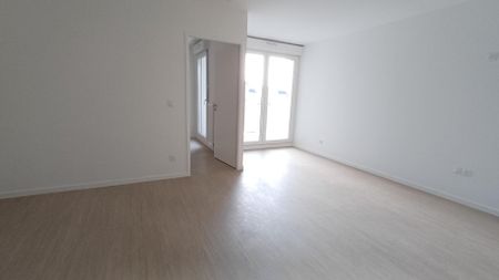 location Appartement T2 DE 43.42m² À SAVIGNY LE TEMPLE - Photo 4