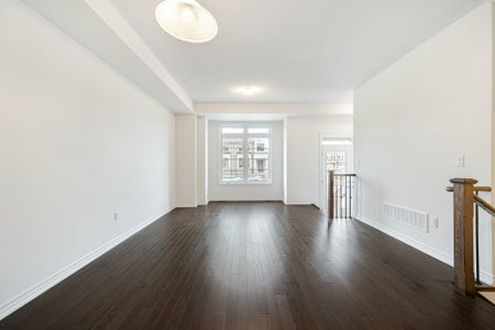 For Lease - 496 Twin Streams Road, Whitby, Ontario - Photo 2