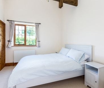 5 bedroom detached house to rent - Photo 4