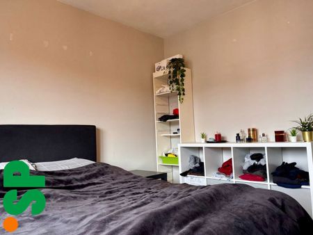 Ruim appartement nabij het centrum van Geel met 2 slaapkamers en terras. - Foto 4