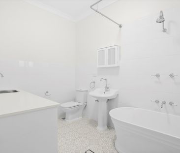 1/92 Albion Street, Annandale NSW 2038 - House For Rent | Domain - Photo 4