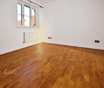 3 bedroom detached house to rent - Photo 5