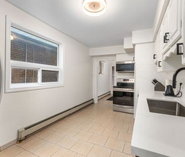For Lease - 36 Lanark Avenue, Toronto, Ontario - Photo 4