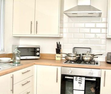 1 bedroom in a house share to rent - Photo 6