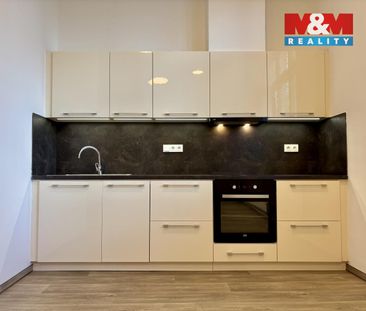 Pronájem bytu 2+kk 60 m², Ruská 726, Ostrava - Photo 2