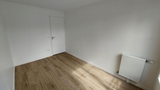 location Appartement T4 DE 82.47m² À ROMAINVILLE - Photo 1