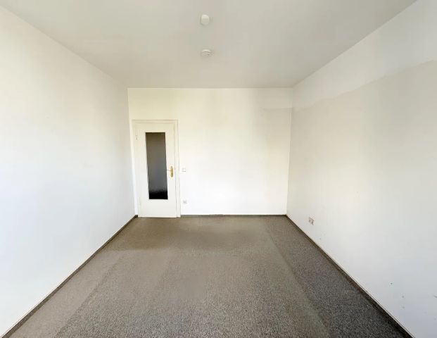 CHARMANTE 2-ZIMMERWOHNUNG IN DER STADTMITTE ZU MIETEN! - Photo 1