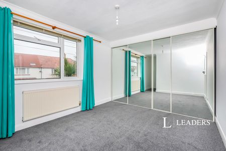 3 bedroom house to rent Queens Crescent, Eastbourne, BN23 - Photo 3