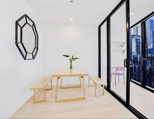 1 Bedroom-furniture included - Photo 1