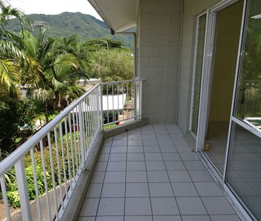 Convenient Living, in the Heart of Manunda! - Photo 6