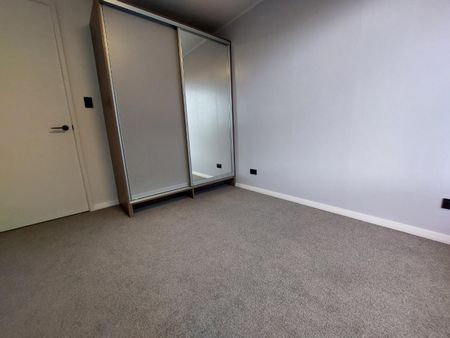 Logan Apartments - Photo 5