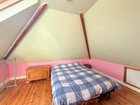 Elles Close, Farnborough, Hampshire, GU14 - Photo 3