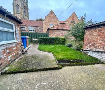 Church Rest Houses, Westgate, Driffield, YO25 - Photo 5