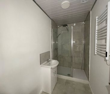 Studio Flat, Harrow Road, HA0 - Photo 1