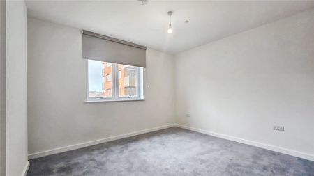 Elmsleigh Road, Staines-Upon-Thames, Surrey, TW18 4AJ - Photo 5