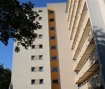 Schöne 3-Zimmer Wohnung mit Balkon - Foto 3