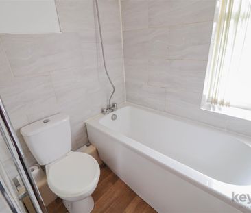 Woodlands Avenue, Beighton, S20 - Photo 4