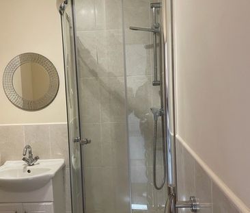 2 Bed Flat, Peel Mills, LS27 - Photo 5