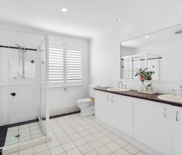 384A Annerley Road, Annerley QLD 4103 - House For Rent | Domain - Photo 6