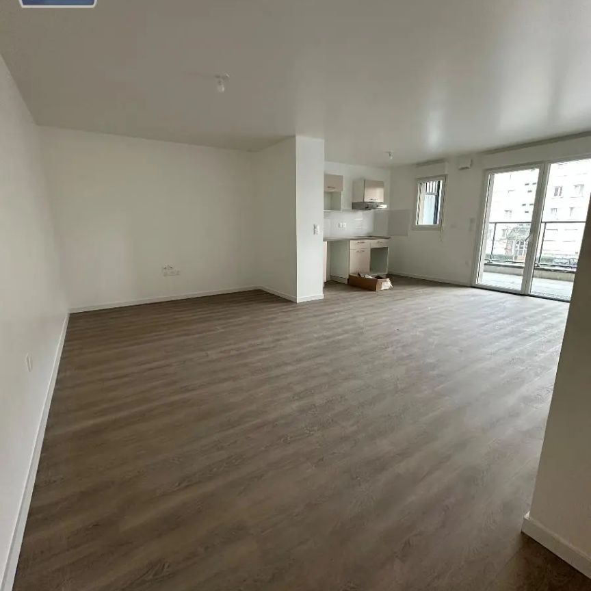 Appartement à louer 4 pièces 92.81m² - Photo 1