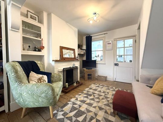 2 bedroom terraced house to rent - Photo 1