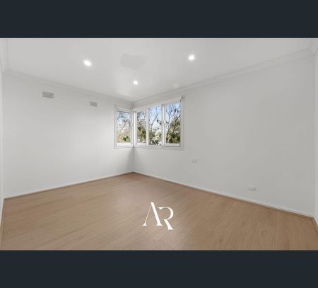 9 Creigan Rd, Bradbury, NSW 2560 - Photo 4