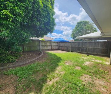 CABOOLTURE - COZY & HOMELY - Photo 5