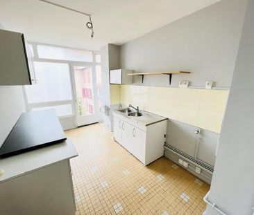 Location Appartement 3 pièces 66m² MACON 71000 - Photo 4