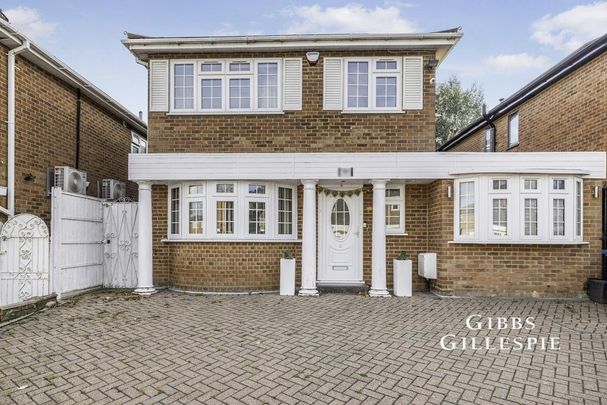 4 bedroom detached house to rent - Photo 1