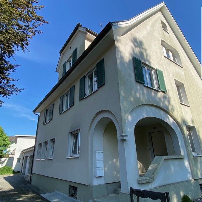 Großzügige 3.5-Zimmer-Wohnung in saniertem Altbau in Wolfurt - Photo 1