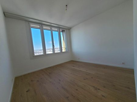 Plugin 4 - Appartement 5.5 pièces au 12ème étage - Photo 4