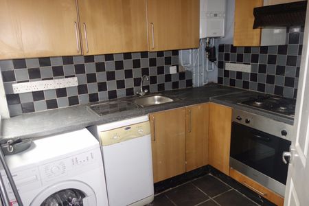 Cranborne Road, Liverpool, L15 - Photo 4