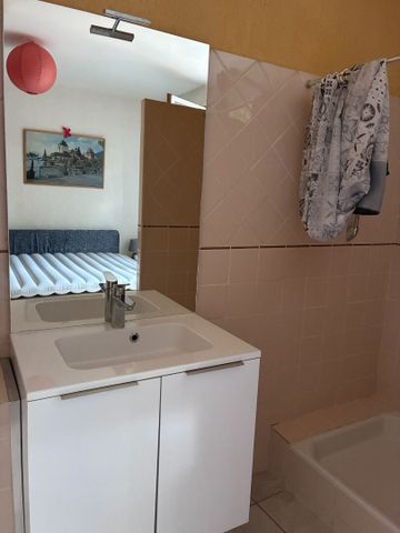 Location Appartement 2 pièces 38m² - Photo 4