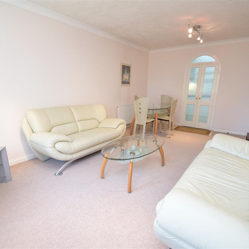 2 bedroom apartment - Photo 1