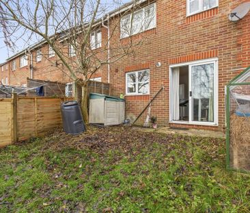 3 bedroom end of terrace house to rent - Photo 6