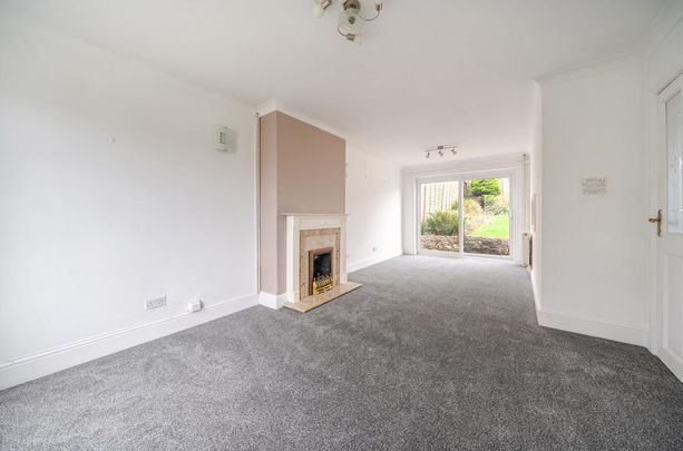 3 bedroom semi-detached house to rent - Photo 1