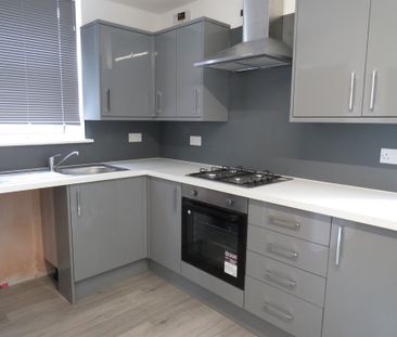 Whiteley Avenue, Sowerby Bridge - Photo 4
