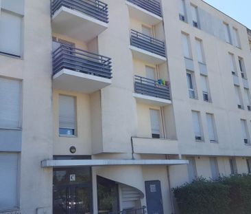 Location Appartement 3 pièces 69m² ST PRIEST 69800 - Photo 1