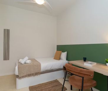 Calle de Fuencarral, Madrid, Community of Madrid 28010 - Photo 5