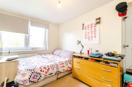 3 bedroom flat to rent - Photo 5