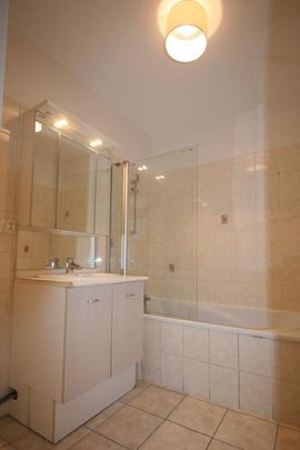 Location Appartement 4 pièces 64m² PRINGY 74370 - Photo 1