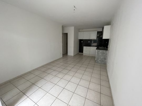 Location Appartement 2 pièces 39m² NIMES 30000 - Photo 1