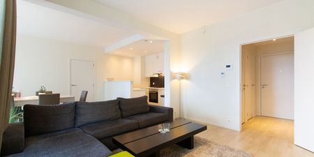 Appartement te huur in Evere voor € 1.600 met 2 slaapkamers - Photo 2